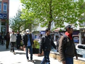 Göçmenleri Bu Kez De Tur Minibüsüyle Kaçırmak İstediler