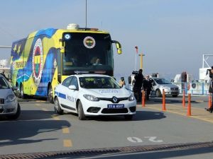 Fenerbahçe’yi Yalova’da Bir Taraftar Karşıladı