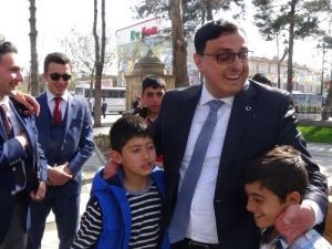 Ak Parti’nin Engelli Milletvekili Adayı Serkan Bayram İha’ya Konuştu