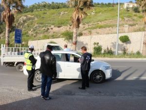 Mut’ta Sürücülere Sıkı Denetim