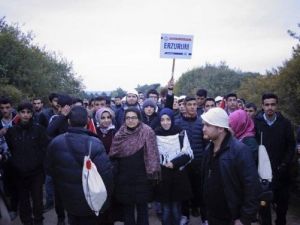 Erzurum Gençliği Şehitlere Vefasını Gösterdi