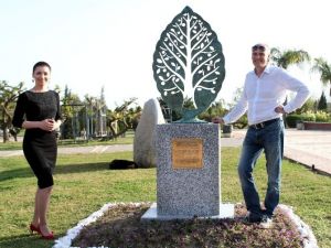 Aşkın Ve Sağlığın Sembolü ’Hayat Ağacı’ Toprakla Buluştu