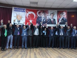 AK Parti’den Gördes’te Coşkulu Aday Tanıtımı