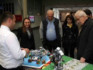 Bilim Merkezi’ne İlk Hafta Üç Bin Ziyaretçi