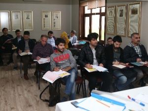 Tded Kocaeli’de Farsça Dersleri Devam Ediyor