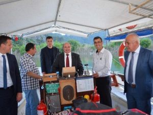 Vali Çiçek, Dalyan’da Tekne Kaptanı Oldu