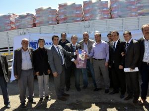 Büyükşehir Belediyesi’nden Kazanlı Çiftçilere Destek