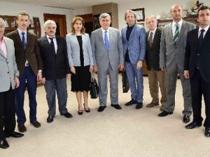 Başkan Karaosmanoğlu, “Kent Kültürü Oluşturalım”