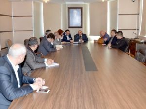 Kartepe Belediyesi Plastik Masa Ve Sandalye Aldı