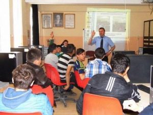 Hisarcık Çpl’de Öğrencilere Bölüm Tanıtımı Yapılıyor