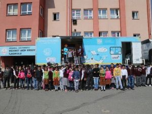 Deprem Tır’ı Sultanbeyli’de