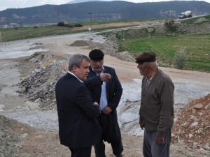 Cami Alanında İncelemelerde Bulundular