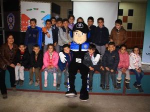 Toplum Destekli Polis Çocuklarla Kaynaştı