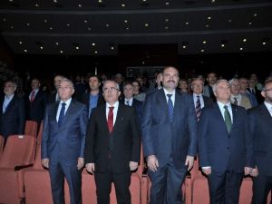 İmam-ı A’zam Ve Hanefilik Sempozyumu ESOGÜ’de Başladı