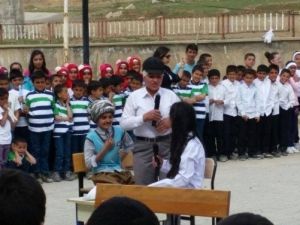 Hakkari’de 23 Nisan Coşkusu Devam Ediyor