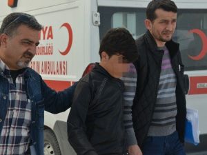 Kız Kavgasında Kalbinden Bıçaklanan Genç Hayatını Kaybetti