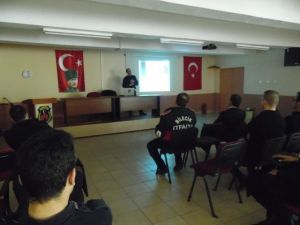 Bilecik M Tipi Kapalı Ceza İnfaz Kurumunda Yangın Söndürme Eğitimi