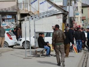 Hakkari’ye Oturma Bankları