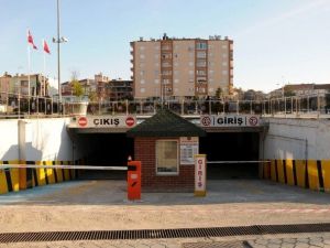 Bafra Kent Meydanı Yer Altı Oto Parkı Hizmete Girdi