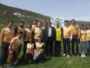 Sandıklı’da 400 Fidan Toprakla Buluştu