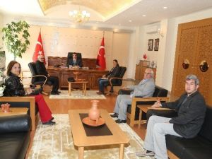 Vali Düzgün, Kayseri Yazarlar Ve Şairler Derneği’ni Kabul Etti