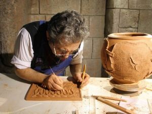 Çamurlar Tornada Şekilleniyor