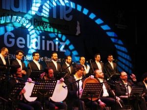Tevhidname Konserine Büyük İlgi