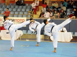 Vanlı Tekvandoculardan Türkiye Üçüncülüğü