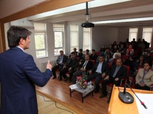 Darendespor’dan Gençlere Konferans