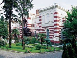 Türkiye Hastanesi 2015 Yılının Altın Markası Seçildi