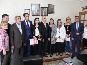 Bayan Kuaförler Ödülleri Topladı