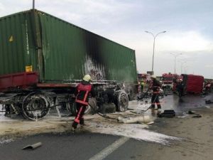 TEM Otoyolunda Zincirleme Kaza