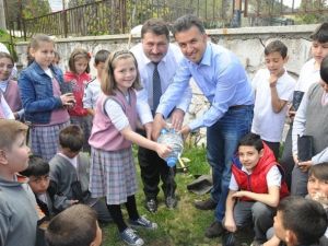 Kütahya’da ’Öğrencilerle Eğlenceli Tohum Ekimi’ Etkinliği