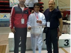 Adıyamanlı Eskrim Sporcuları Madalya İle Döndü