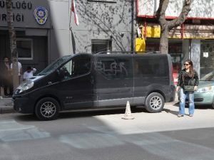 Eskişehir’deki Olaylarda Bilecik AGD Temsilcilerinin Aracı Da Hasar Gördü