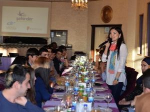 Vali Altıparmak: Ortak Yaşama Kültürü’nün Merkezi’nde Saygı Vardır