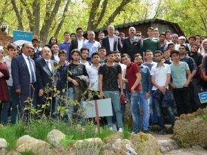 Yabancı Uyruklu Öğrencilere Yeşilyurt Belediyesi’nden Kardeşlik Yemeği