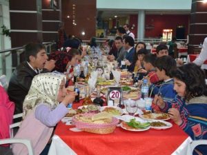 Kaymakam Erkan Öğrencilerle Bir Araya Geldi