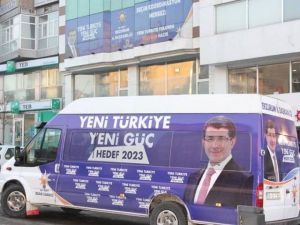 AK Parti’nin Seçim Otobüsleri ‘Sınav Arası’ Verdi