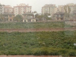 Rus Eş Kocasının Yarasına Bebek Beziyle Tampon Yapmış