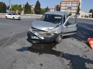 Trafik Kazası:3 Yaralı
