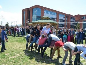Veteriner Fakültesi’nin "Uzun Eşek" Geleneği Bu Yıl Da Gerçekleştirildi