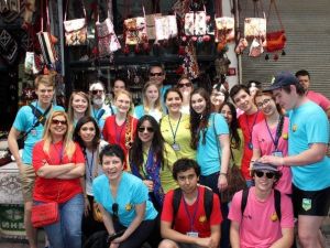 Yabancı Öğrenciler Oturakçı Pazarı’na Hayran Kaldı