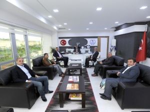 Yomraspor Kulübü, Trabzon Gençlik Hizmetleri Ve Spor İl Müdürü Yazıcı’yı Ziyaret Etti