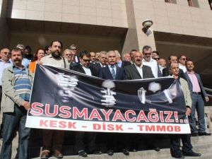 DİSK, KESK Ve TMMOB, 3 Sendika Üyesinin Cumhurbaşkanına Hakaretten Yargılanmasına Tepki Gösterdi