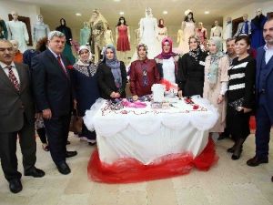 Karamürsel Ko-mek İlçe Sergisi Açıldı