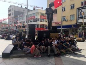 Sultanbeylili Gençler Kitabın Önemine Dikkat Çekti