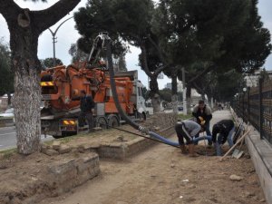 Nazilli Belediyesi Bozulan Yolları Onarıyor