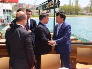 Milli Savunma Bakanı Yılmaz Kayseri’de