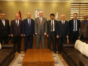 Başkan Kurt, “Taşeron Tarihe Karışmalı”